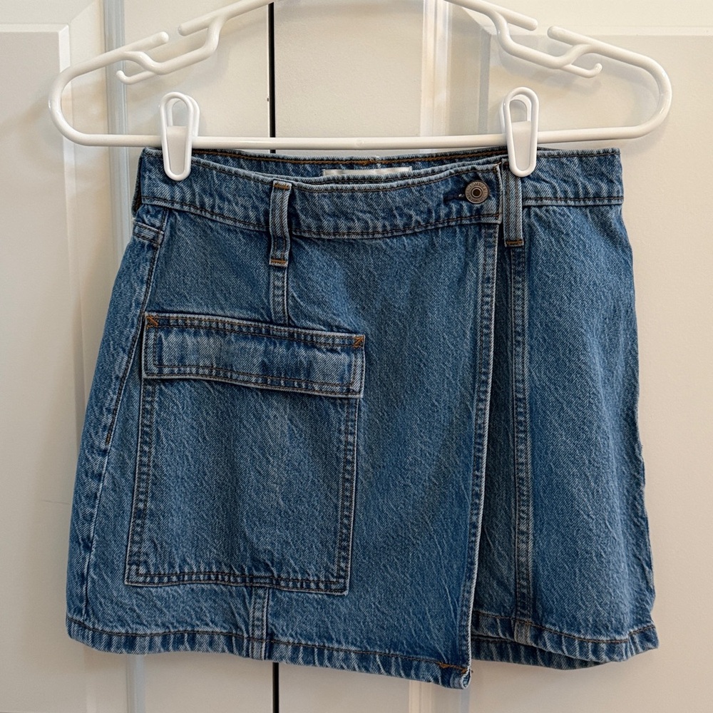 Abercrombie High Rise Denim Wrap Mini Skirt - Picture 2 of 3